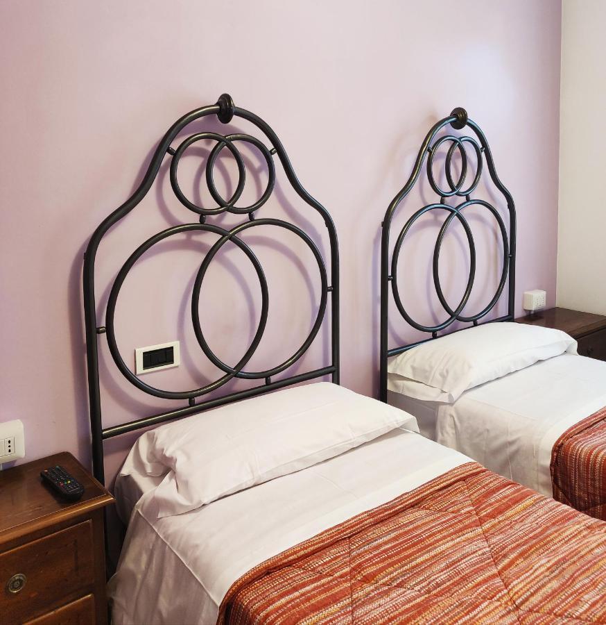 Aduepassi Bed & Breakfast Ascoli Piceno Exterior photo